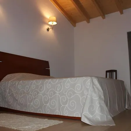 Casa Da Avo Dilia ファームステイ Sendim